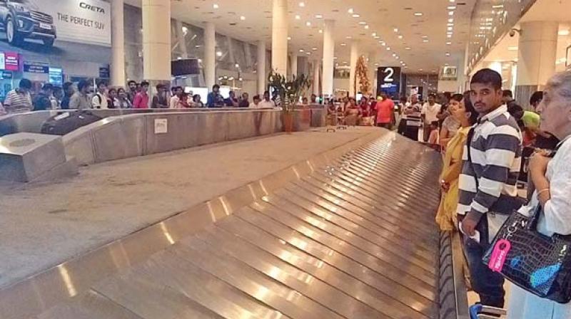A technical glitch stalled the functioning of baggage scanners for half-an-hour at the Vijayawada airport on Monday.