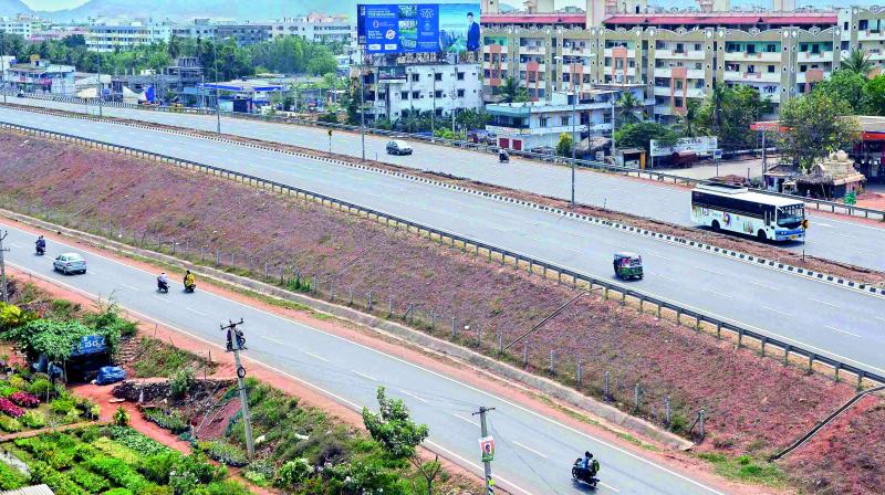 The Chennai-Visakhapatnam highway near Vijayawada wears a deserted look due to the continuing strike by transporters  on Monday. (Photo: DC)