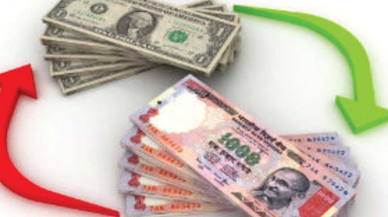 Four days after Rs 500 and Rs 1,000 notes were demonetised, foreign tourists to the state were stranded on Saturday, due to limited flow of lower denomination currency notes.
