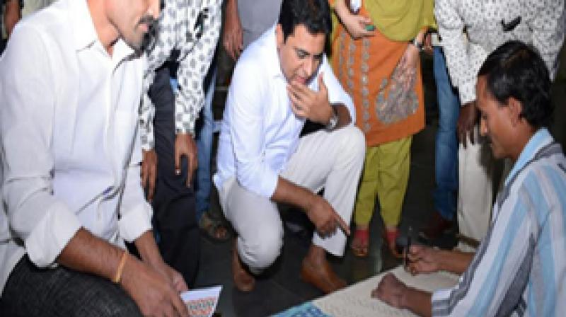 Industries Minister KT Rama Rao sets good example by wearing handloom clothes