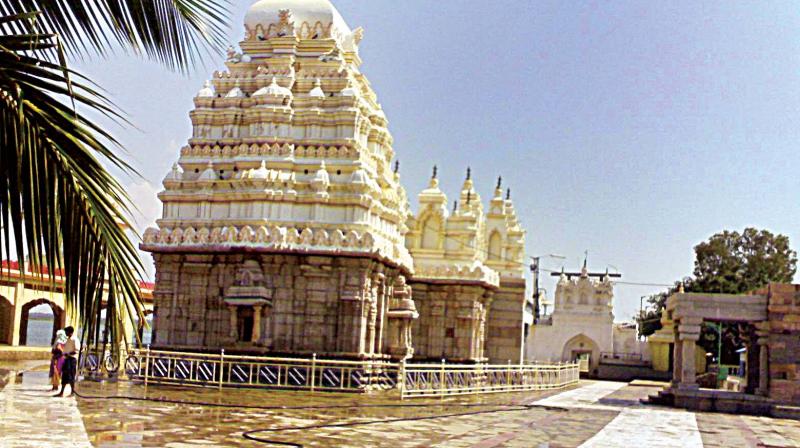 Sangamanatha temple in Kudal Sangam