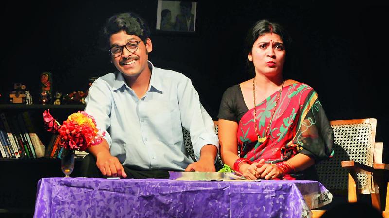 Safarnama Theatre took Hyderabadis back to the 1960s on Saturday, as they staged the play Coat ki Jeb at Lamakaan.