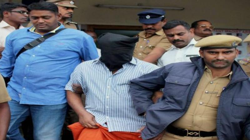 Key accused in Kodanadu dacoity case interrogated by TN police