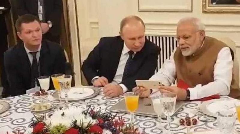 PM Modi , Vladimir Putin listen to a rendition of Mahatma Gandhis favourite devotional song. (Screengrab | Twitter | @MEAIndia)