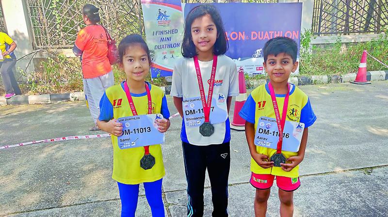 Mini duathlon champs: Sanvi Manocha, Aarav Bhatnakar and Shivanchi Patidar