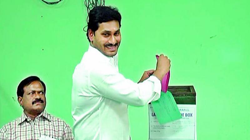 Opposition leader and YSRC chief Y.S. Jagan Mohan Reddy casts his vote at Jammalamadugu in Kadapa district on Friday. (Photo: DC)