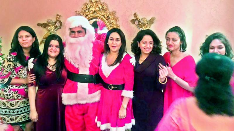 santas in town: (Left to right) Kavita Mantha, Divya, Ashish Bajaj as Santa, Sabina Xavier, Rachna Mehta and Namrata Shirodkar