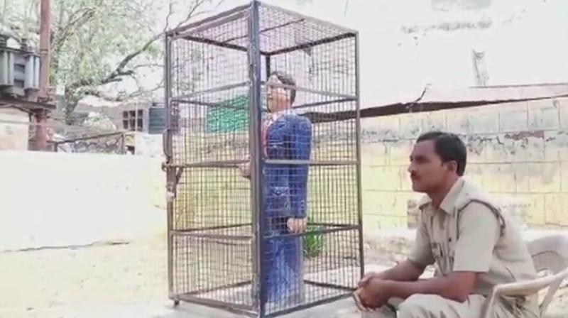 The police said it was not aware of who had put the cage around the statue in Gaddi Chowk. (Photo: ANI/Twitter)