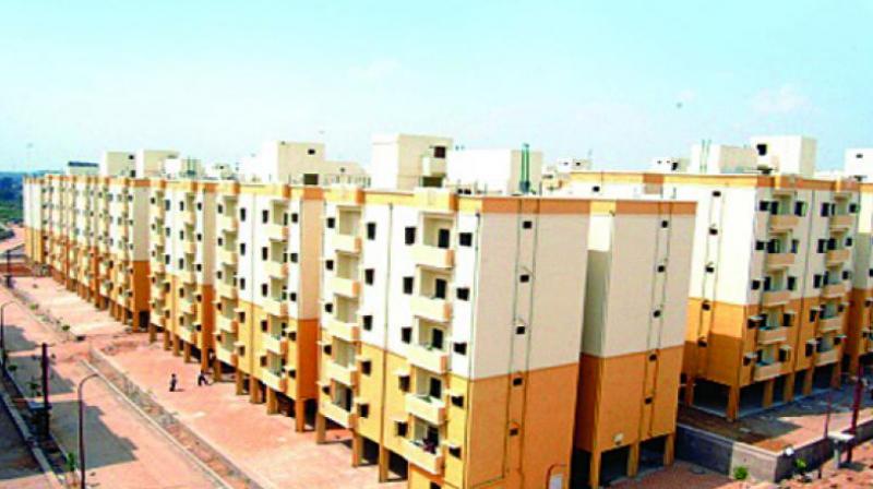 The government on Wednesday allotted Rajiv Swagruha flats in the city for cheaper rates to government employees.