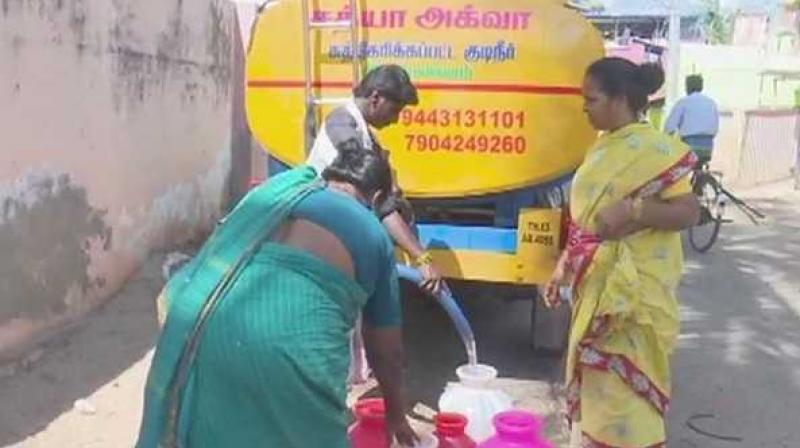Water scarcity this season is very acute, evident from the fact that perennial wells have also gone dry. We are forced to buy a pot of water for Rs 5, say locals. (Photo: ANI | Twitter)