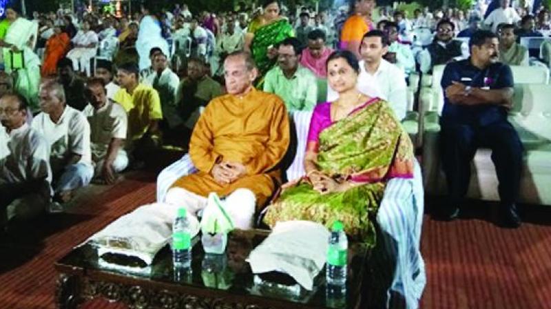 Governor E.S.L. Narasimhan and his wife Vimala