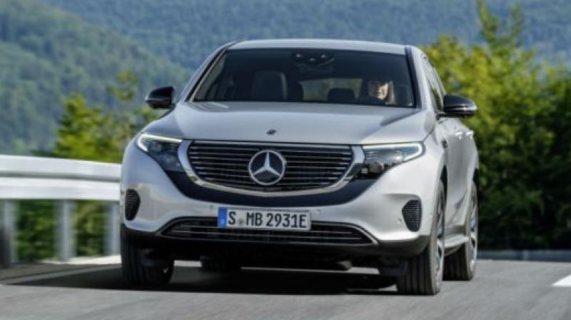 The EQC 400 looks muscular and contemporary with a coupe-like silhouette, similar to the GLC SUV.