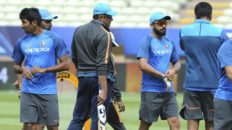 Sunil Gavaskar slams Virat Kohlis Team India as head coach Anil Kumble resigns