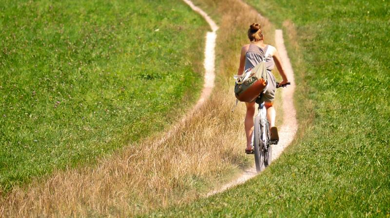 The new research should help to quell fears instilled in female cyclists after several small studies suggested a link between cycling and sexual and urinary dysfunction. (Photo: Pixabay)