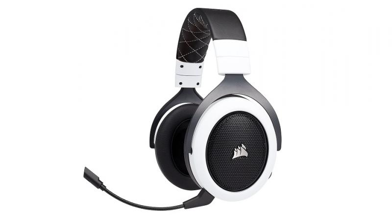 The HS70 comes with foam ear pads and adjustable padded headband with a metal build.