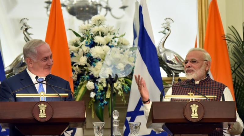 Israeli Prime Minister Benjamin Netanyahu (L) and Prime Minister Narendra Modi (R) during joint-statement in New Delhi. (Photo: pmindia.gov.in)