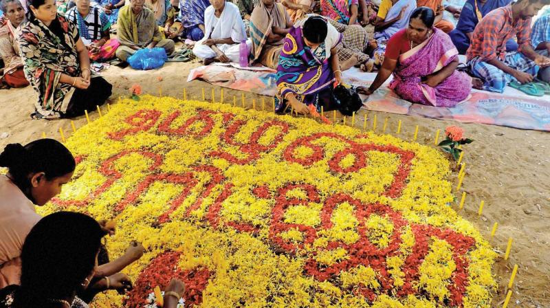 Fishermen community members on the 4th day of their protest against the alleged killing of 22-year-old Indian fisherman Britjo, at Thangachimadam in Rameswaram. (Photo: DC)