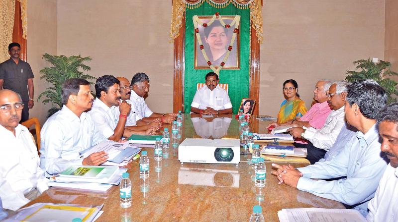 Chief Minister Edappadi K. Palaniswamy and Deputy Chief Minister O. Panneerselvam chair a meeting with senior lawyers to discuss Cauvery contempt petition at the secretariat on Saturday.(Photo: DC)