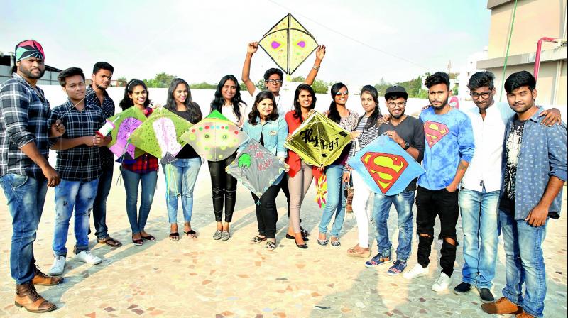 Joining in on the festive fervour, the students of the Hamstech Institute of Fashion and Interior Design, Hyderabad, took part in a kite-making competition.