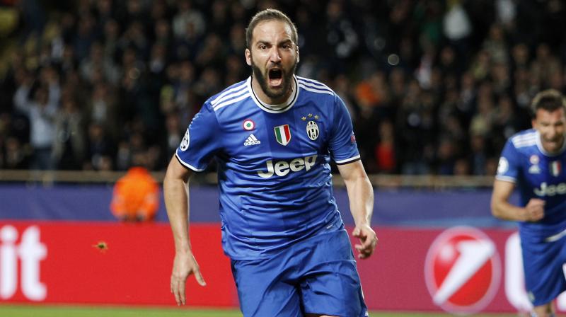 Gonzalo Higuain showed just why Juventus paid 90 million euros ($98m) to sign him from Napoli last year. (Photo: AP)