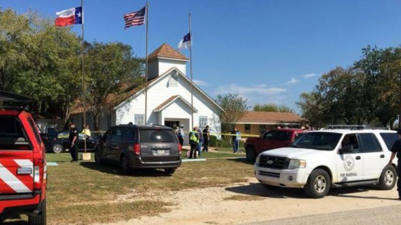 Emergency personnel respond to a fatal shooting at a Baptist church in Sutherland Springs, Texas. (Photo: AP)