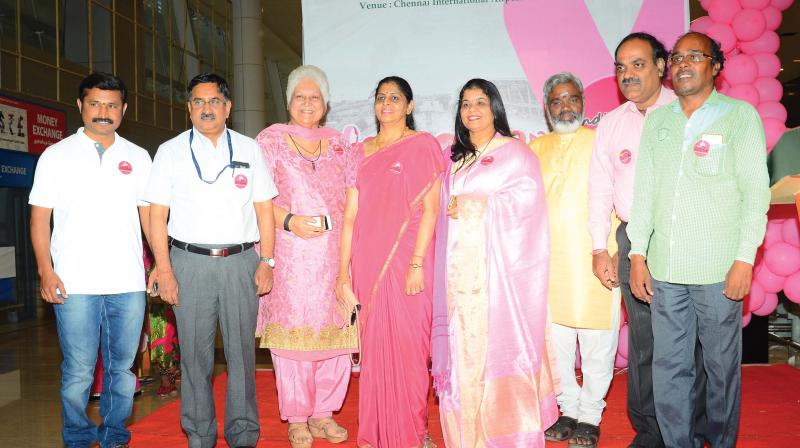 Neerja Malik (third from left), a cancer survivor, was part of the Pinktober 2017 campaign organised by India Turns Pink.