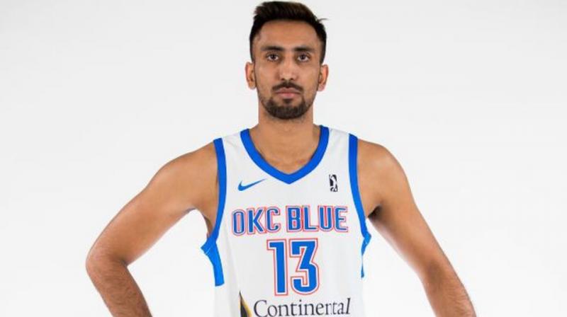 Amjyot Singh came from the bench for the last four minutes in the fourth quarter to score three points. (Photo: Twitter)