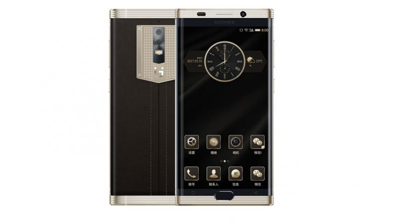 Gionee M2017 dons a jewellery-style aesthetic with gold edges, camera plate and all-gold software icons. (Image: Gionee)