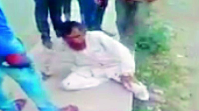 Screen grab of a Muslim man who was allegedly  beaten to death by Gau Rakshaks in Alwar in Rajasthan.