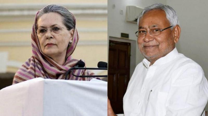 Congress President Sonia Gandhi and Bihar Chief Minister Nitish Kumar (Photo: PTI)