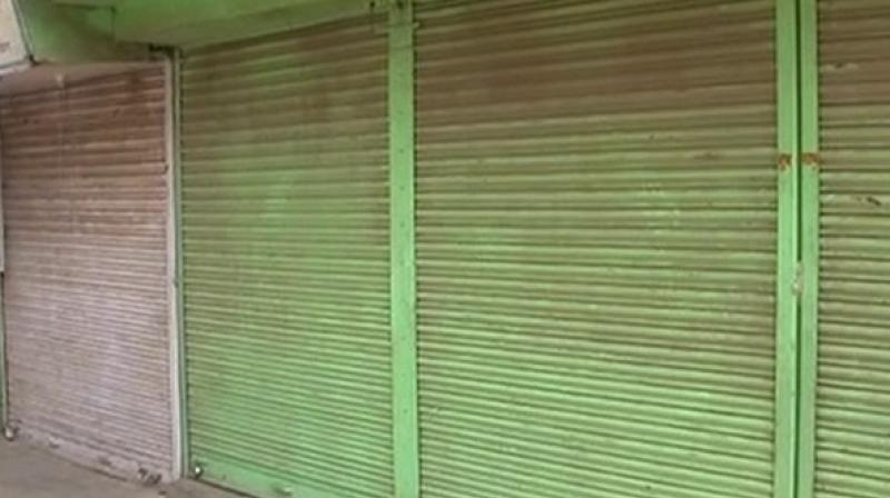 Shops closed down in Varanasi. (Photo: Twitter | ANI)