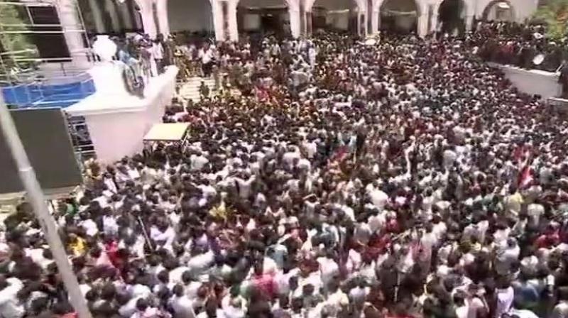 Mortal remains of the DMK patriarch are placed at Rajaji hall since Wednesday morning for visitors to pay their tribute to the late leader. (Photo: Twitter | ANI)