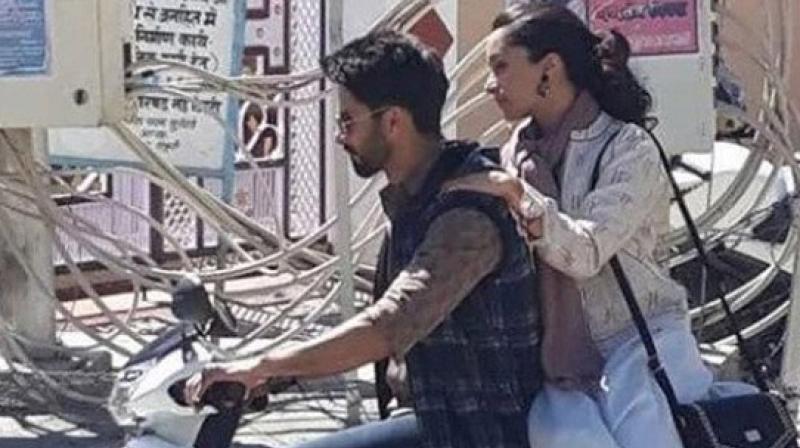 Latest picture of Shahid and Shraddha Kapoor shooting on the sets of Batti Gul Meter Chalu.