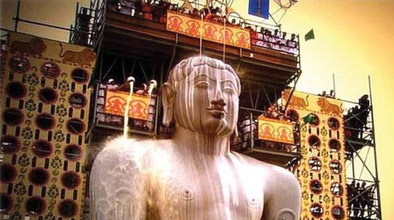 A day before the anointing of the Bahubali statue begins on Saturday, as many as 20,000 devotees will take out a procession around the Vindhyagiri Hill in Shravanabelagola on Friday.