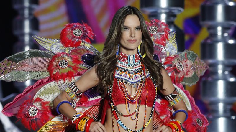 Model Alessandra Ambrosio wears a creation during the Victorias Secret fashion show at the Mercedes-Benz Arena in Shanghai, China, Monday, Nov. 20, 2017. (Photo: AP)