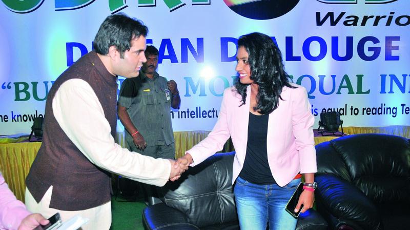 BJP MP Varun Gandhi meets Indian womens cricket team captain Mithali Raj in the city on Saturday. (Photo:  DC )