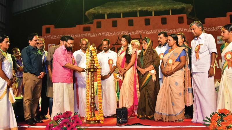 Tourism Minister Kadakampally Surendran inaugurating the Sargaalaya International Crafts Expo, Irigal.