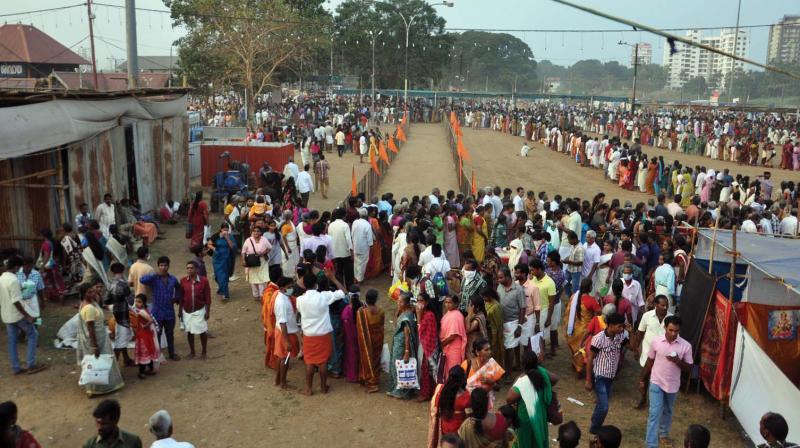 Devotees at Aluva manalpuram. 	(Photo: DC FILE)
