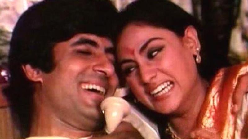 Amitabh and Jaya Bachchan in a movie still.