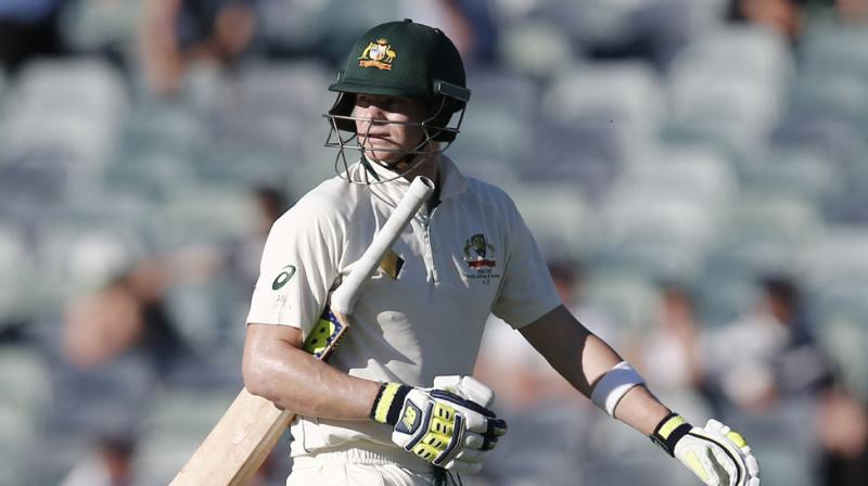 Shane Warne lost his cool after Steve Smith gave only 12 overs to off-spinner Nathan Lyon on day 3 of Perth Test against South Africa. (Photo: AP)