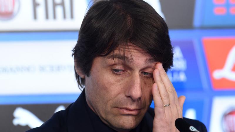 Conte is convinced he needs period of time before Chelsea are capable of dominating in both the Premier League and Champions League. (Photo: AFP)