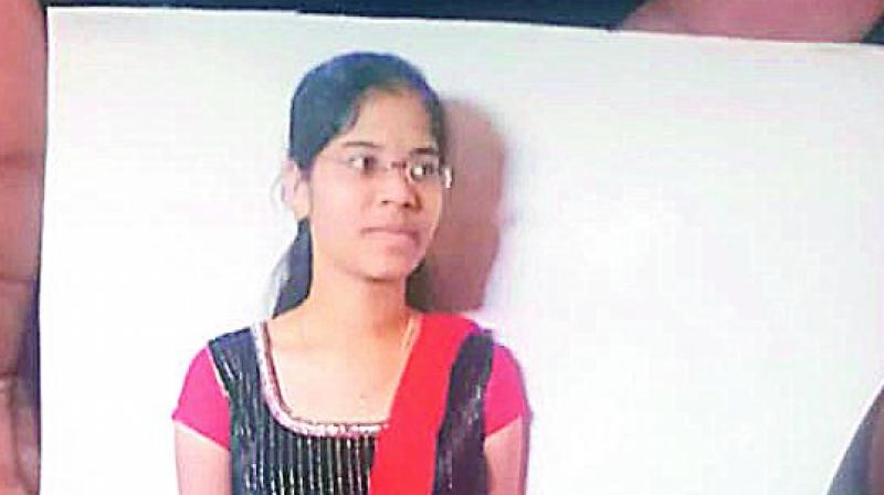 Sravanthi died while undergoing treatment and succumbed to her head injuries while the other two victims are in a critical condition and undergoing treatment.