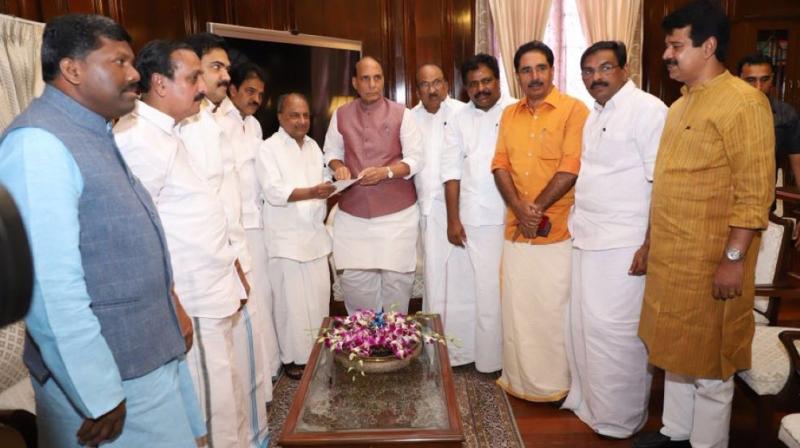 A delegation of MPs from Kerala met Union Home Minister Rajnath Singh in New Delhi over flood situation in the state. (Photo: Twitter | ANi)
