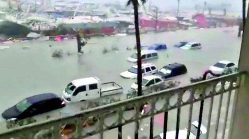 A Twitter user posted a picture of the flooded streets of the French island St-Martin after Hurricane Irma (Photo:  via web)