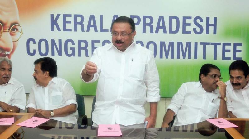 KPCC president M. M. Hassan gestures during the political affairs committee meet at Indira Bhavan in Thiruvananthapuram on Saturday. Former Chief Minister Oommen Chandy and Opposition leader Ramesh Chennithala and former KPCC president V. M. Sudheeran and K. C. Venugopal, MP, are engrossed in their own worlds. (Photo: A.V. MUZAFAR)