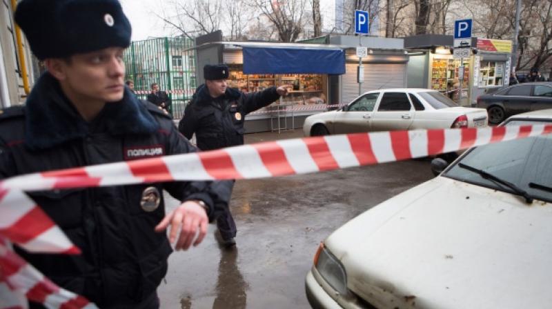 Russian police check suspicious object in Saint Petersburg