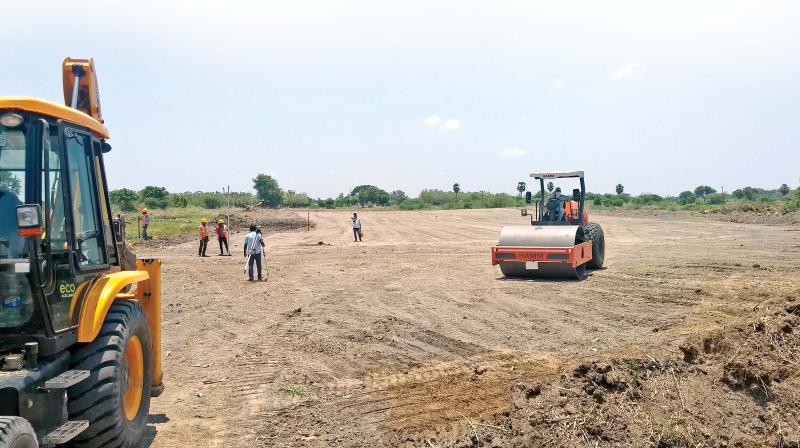 Embankment soil filling being done for Thanjavur-Vikravandi national highway NH45C near Karambai at Thanjavur on Tuesday.	Image: DC