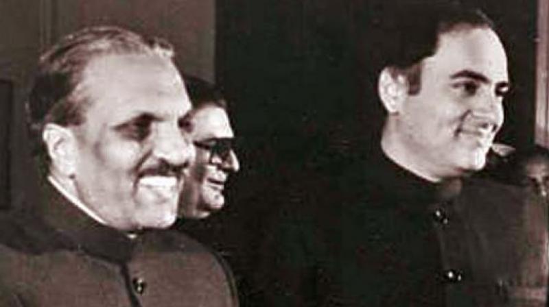 Former Pakistan President Zia-ul-Haq and former Indian Prime Minister Rajiv Gandhi.