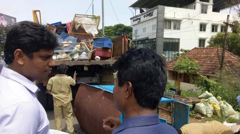 The special infectious disease prevention squad of the district collector has removed 38 wayside eateries and an unlicenced hotel along the mini bypass at Tripunithura.