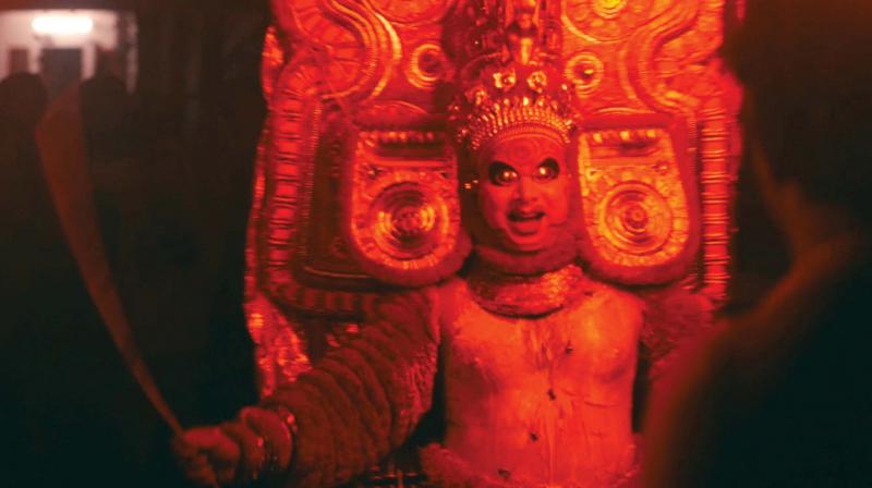 Special focus is laid on the special form called Theetheyyam, that is dominated by fire.